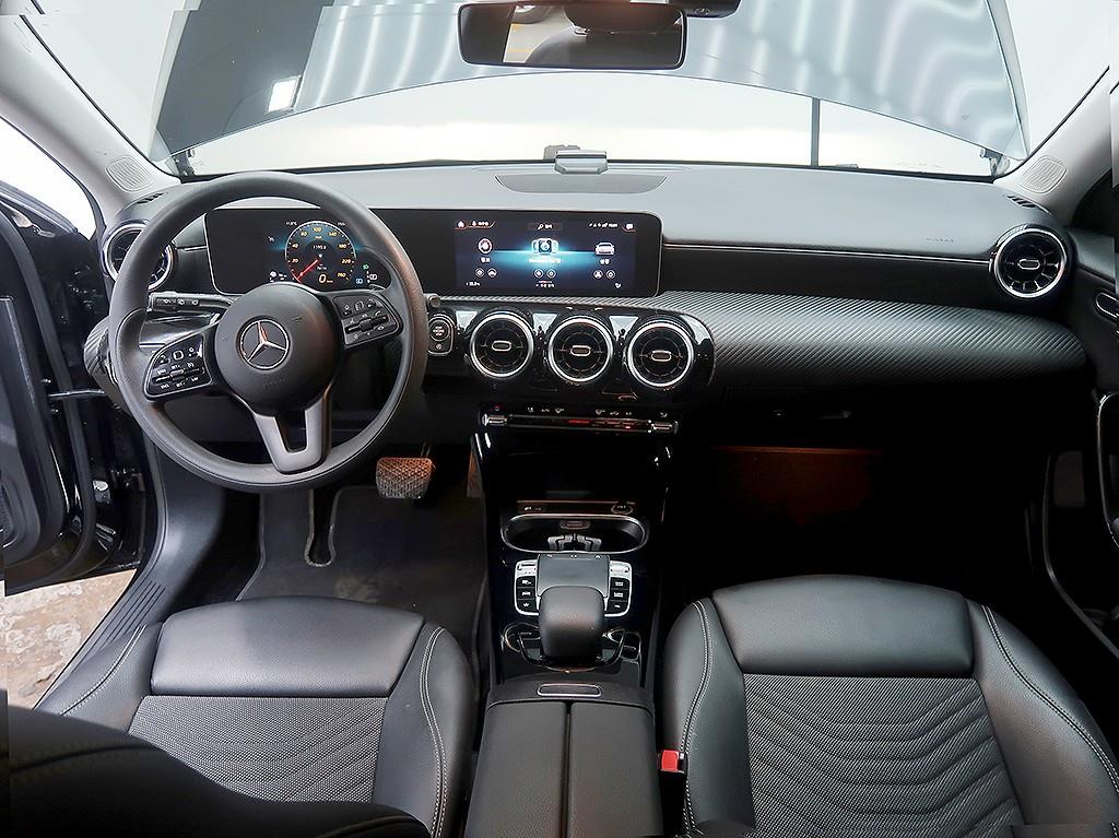 Mercedes Benz A Class - Vista 9