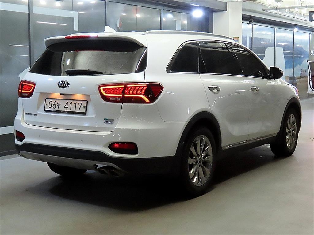 KIA Sorento - Vista 4