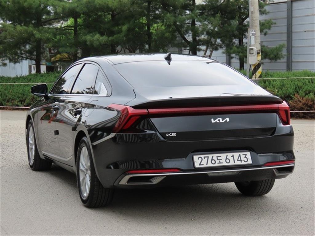 KIA K8 - Vista 5