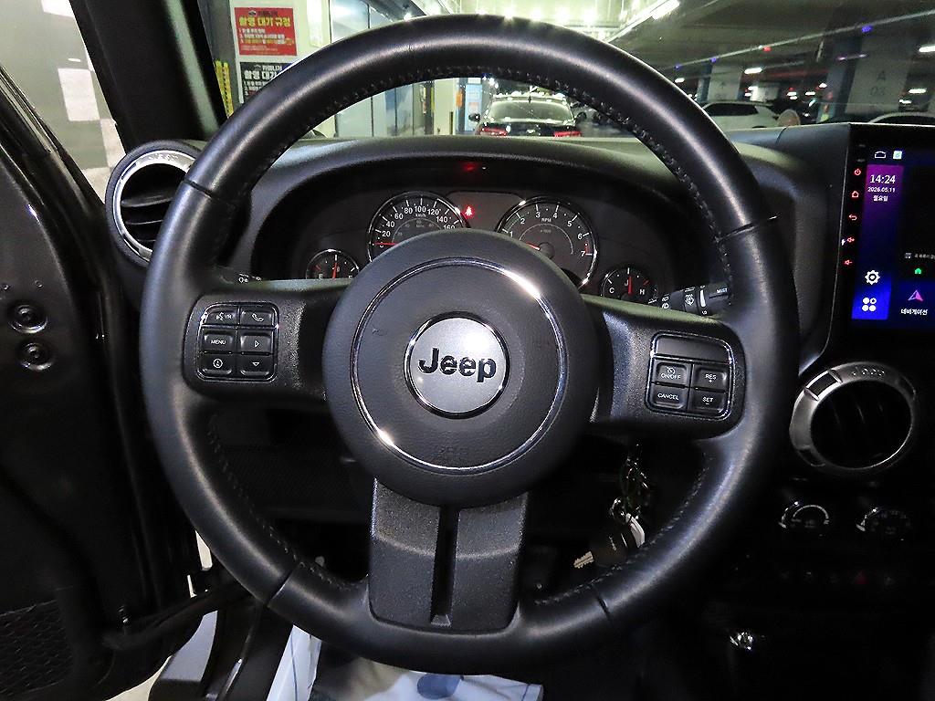 Jeep Wrangler - Vista 8