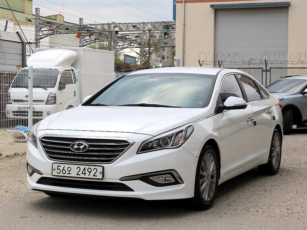 HYUNDAI Sonata - Vista 2