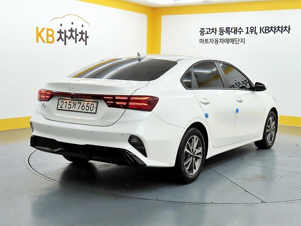KIA K3 - Vista 4