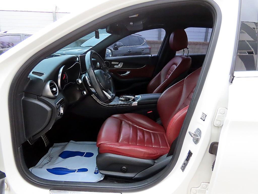 Mercedes Benz C Class - Vista 5