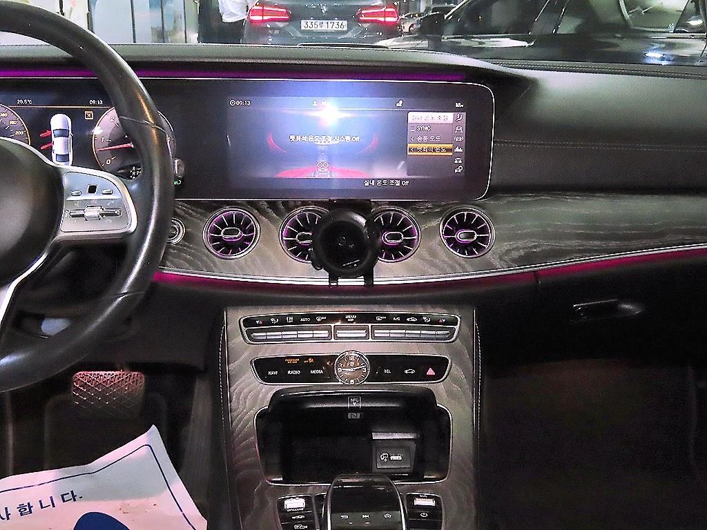Mercedes Benz CLS Class - Vista 11