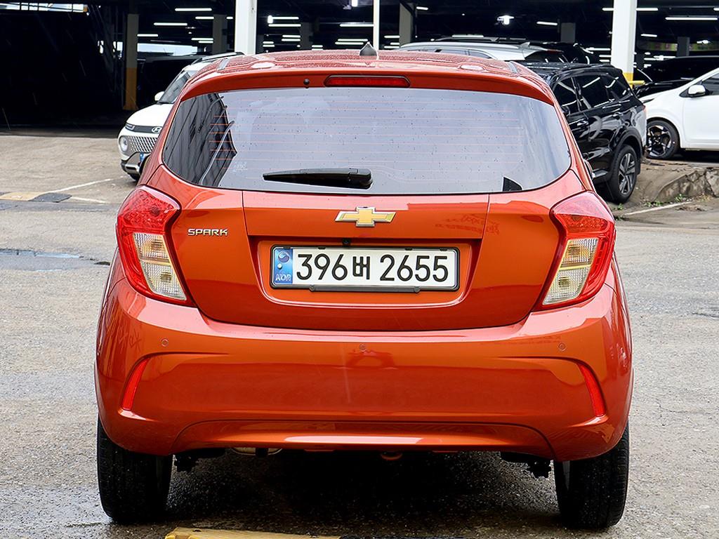 Chevrolet Spark - Vista 5