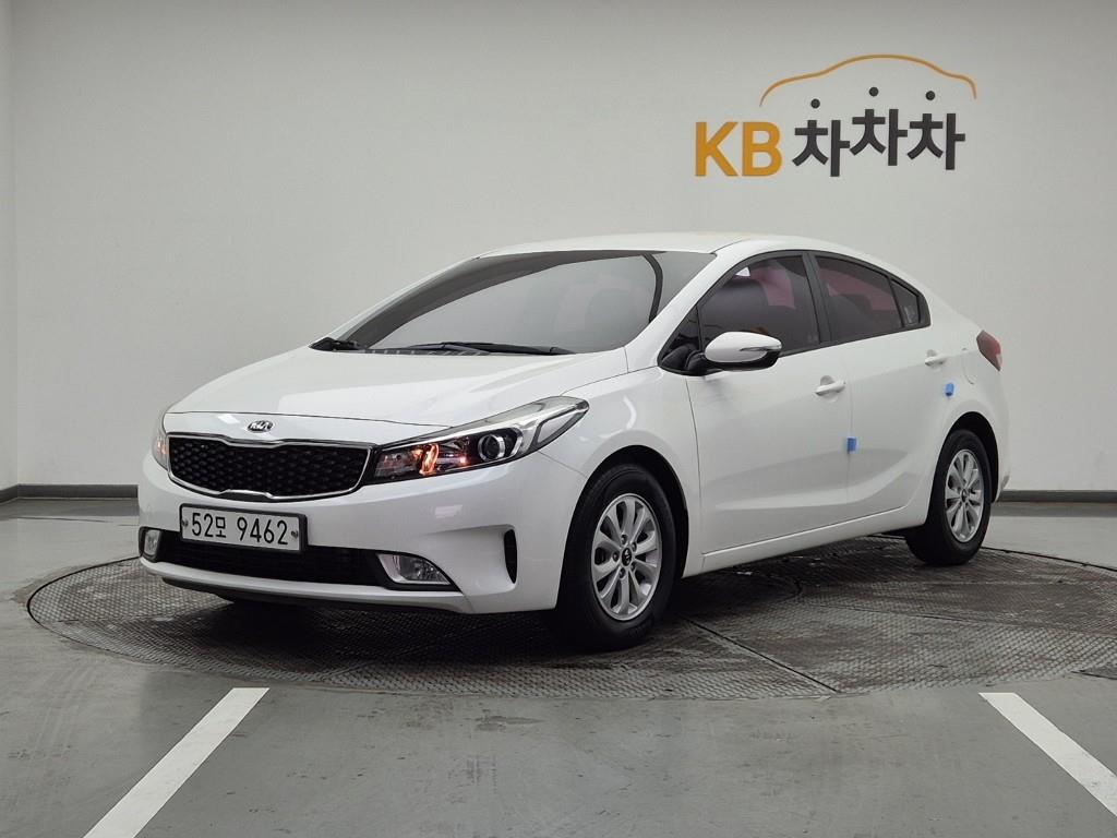 KIA K3 2018 Blanco - Importación desde Corea - HF Imports Iquique - Foto 1