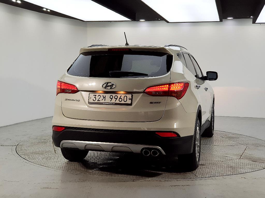 HYUNDAI Santa Fe - Vista 3