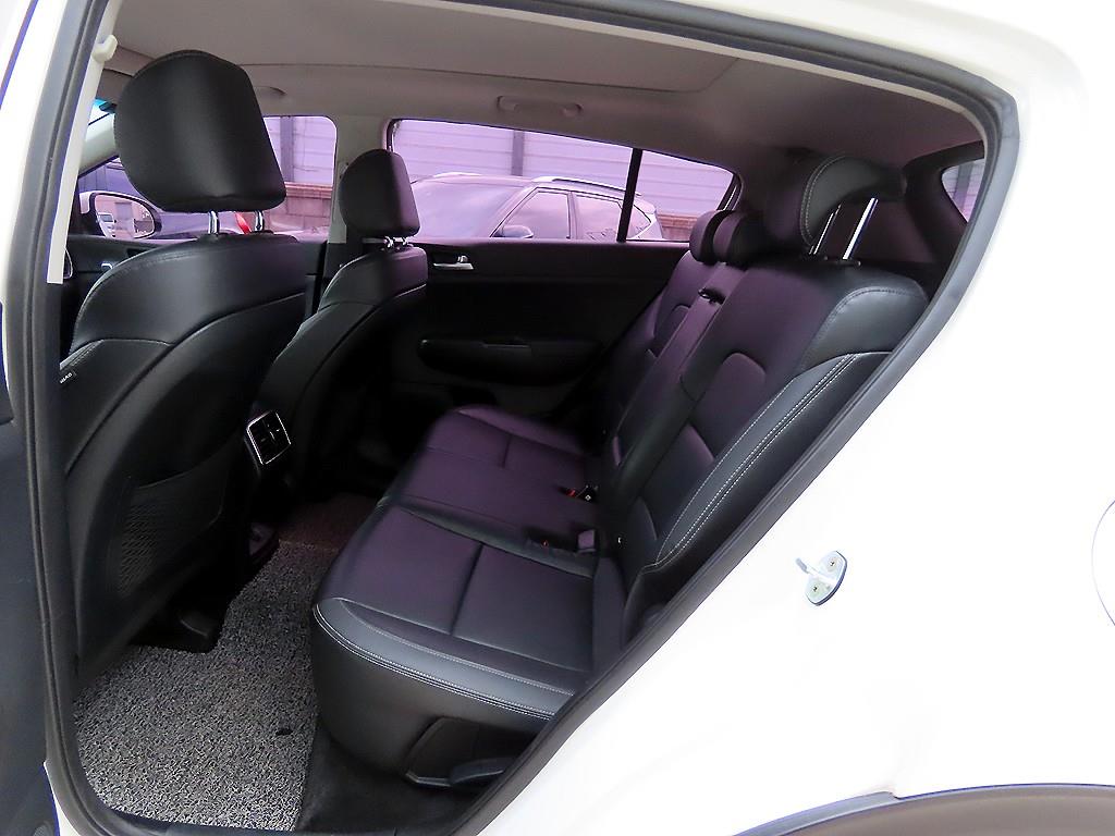 KIA Sportage - Vista 6