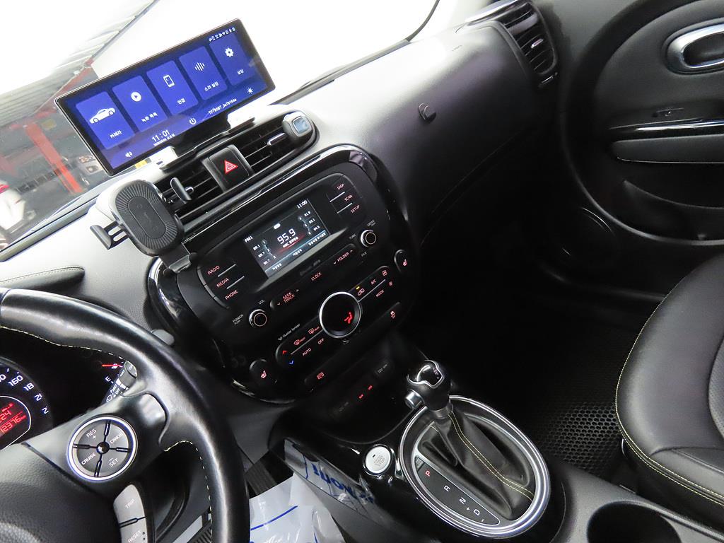 KIA Soul - Vista 12