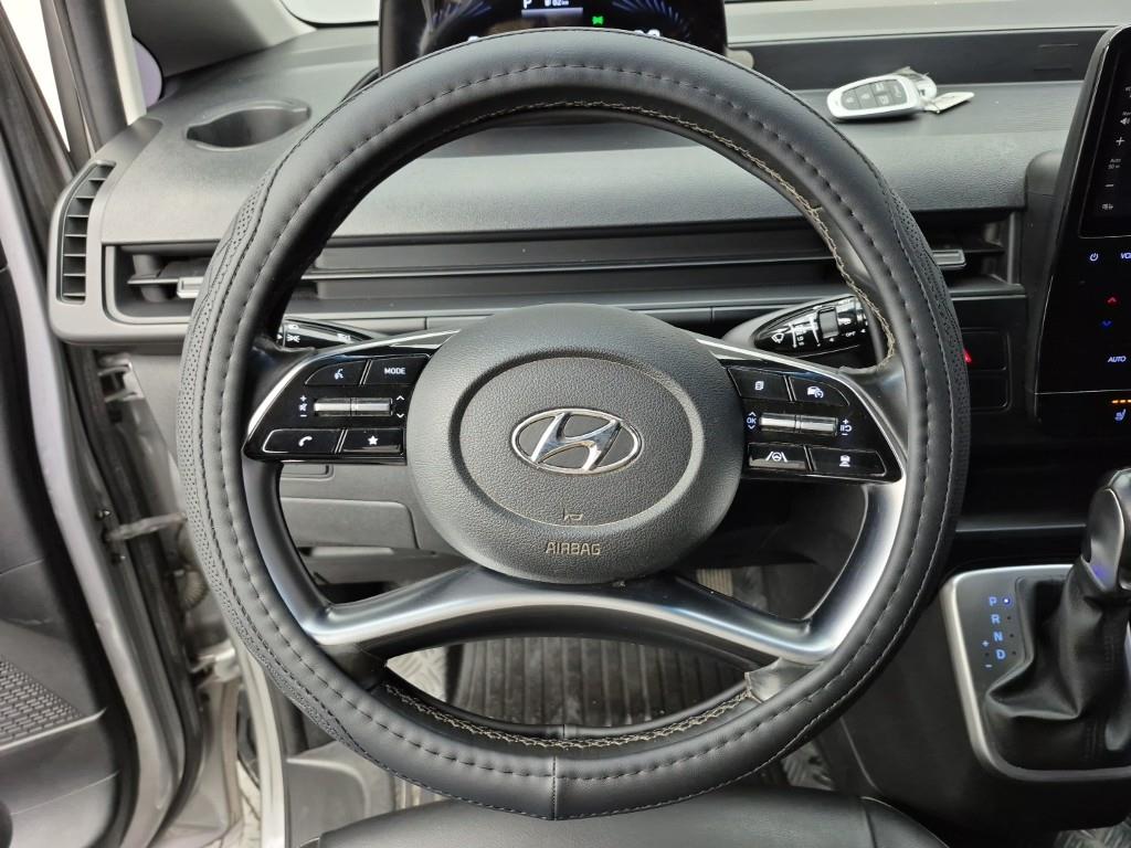 HYUNDAI Staria - Vista 9