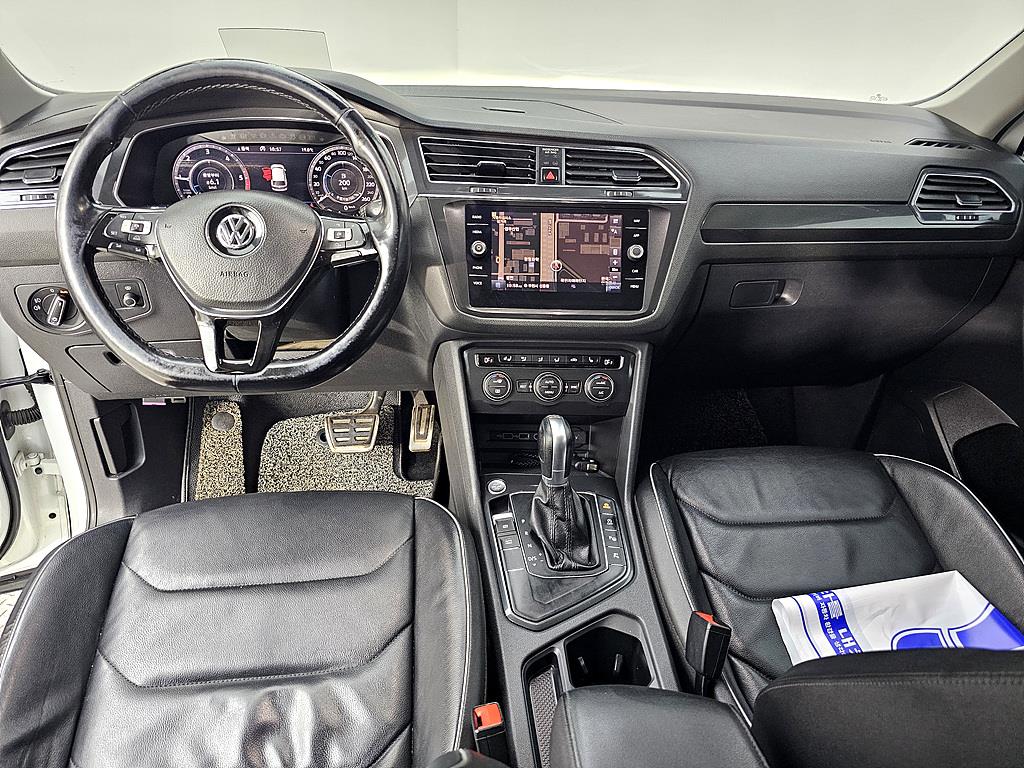 Volkswagen Tiguan - Vista 5