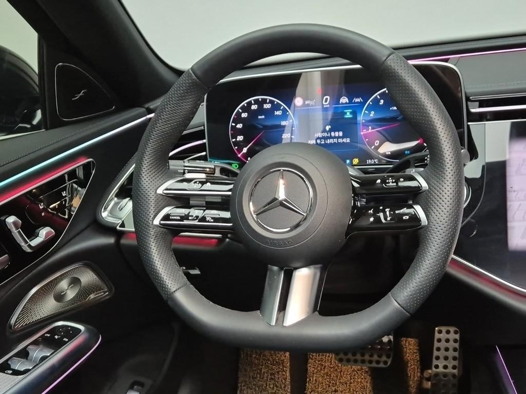 Mercedes Benz E class - Vista 7