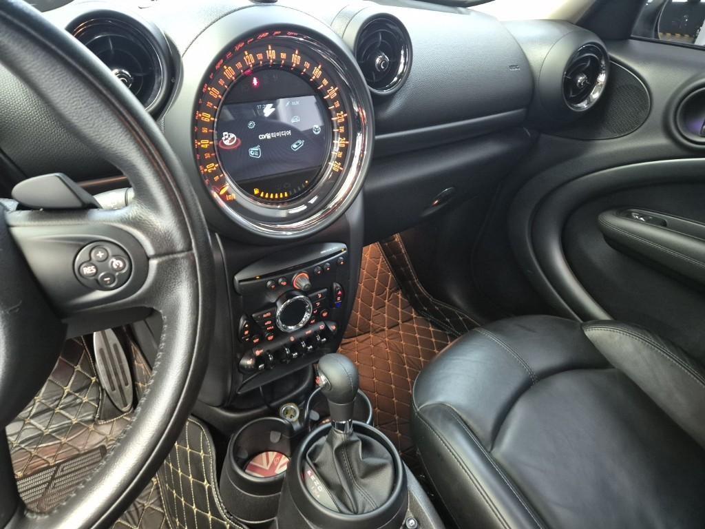 Mini Countryman - Vista 10