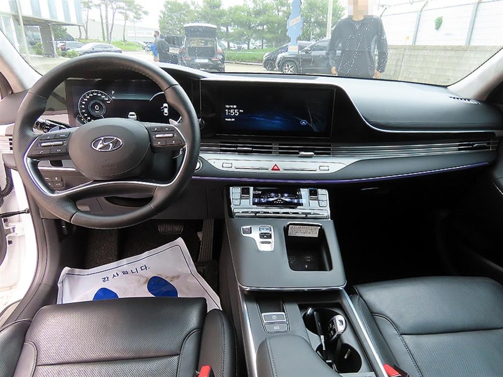 HYUNDAI Grandeur - Vista 7