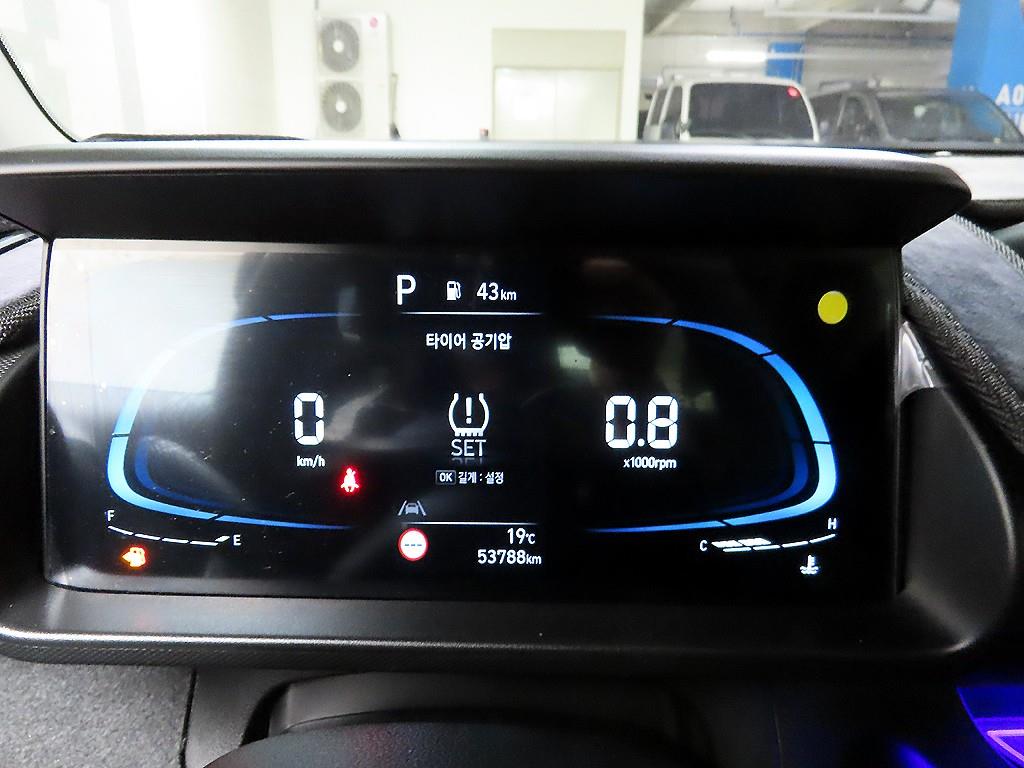HYUNDAI Casper - Vista 6