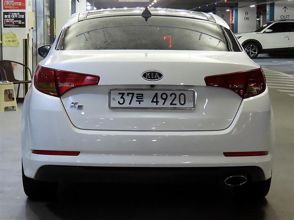 KIA K5 - Vista 5