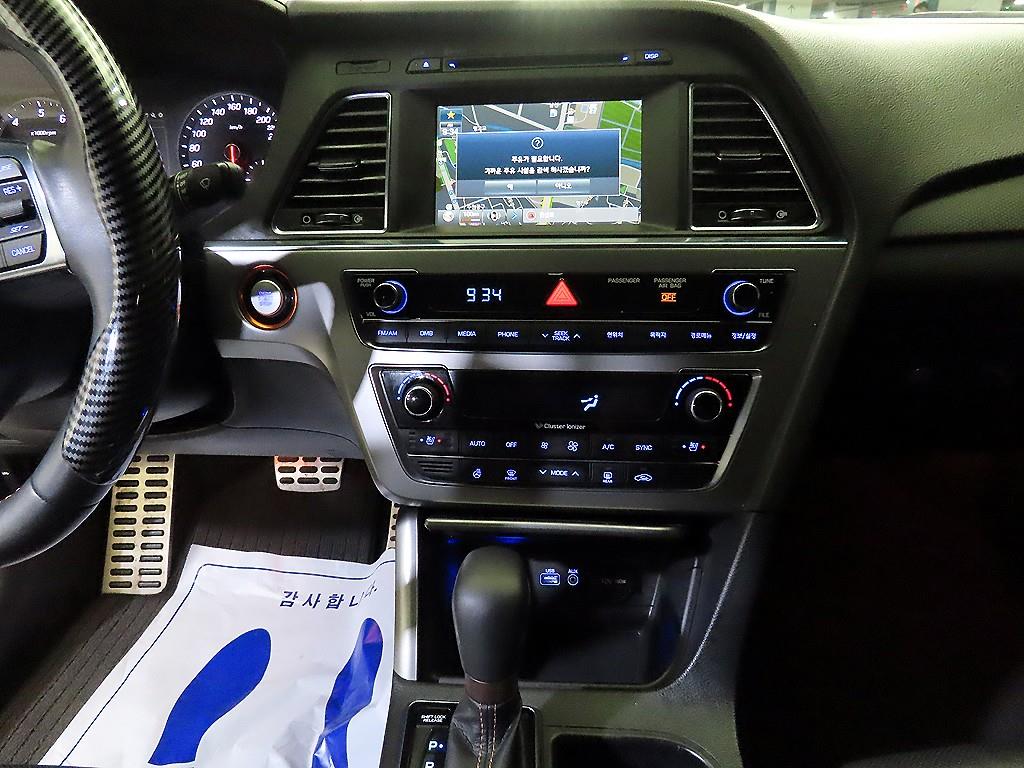 HYUNDAI Sonata - Vista 11