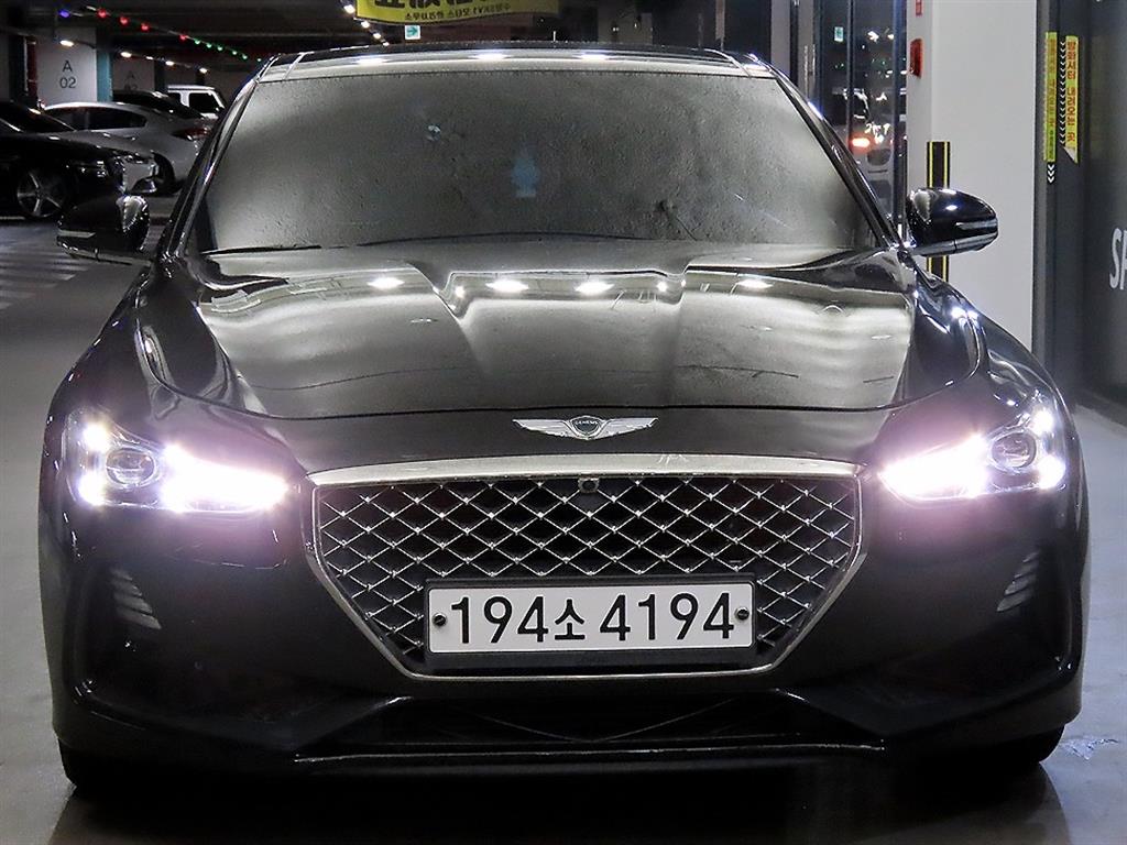 Genesis G70 - Vista 2