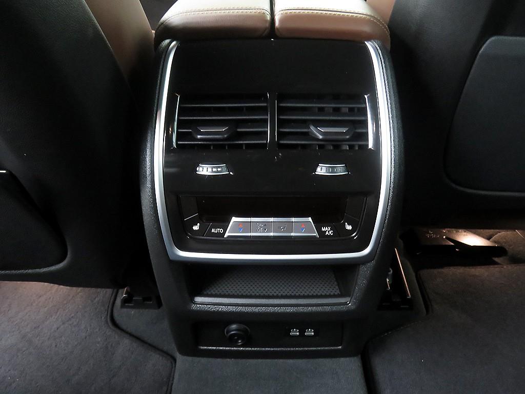 BMW X5 - Vista 8
