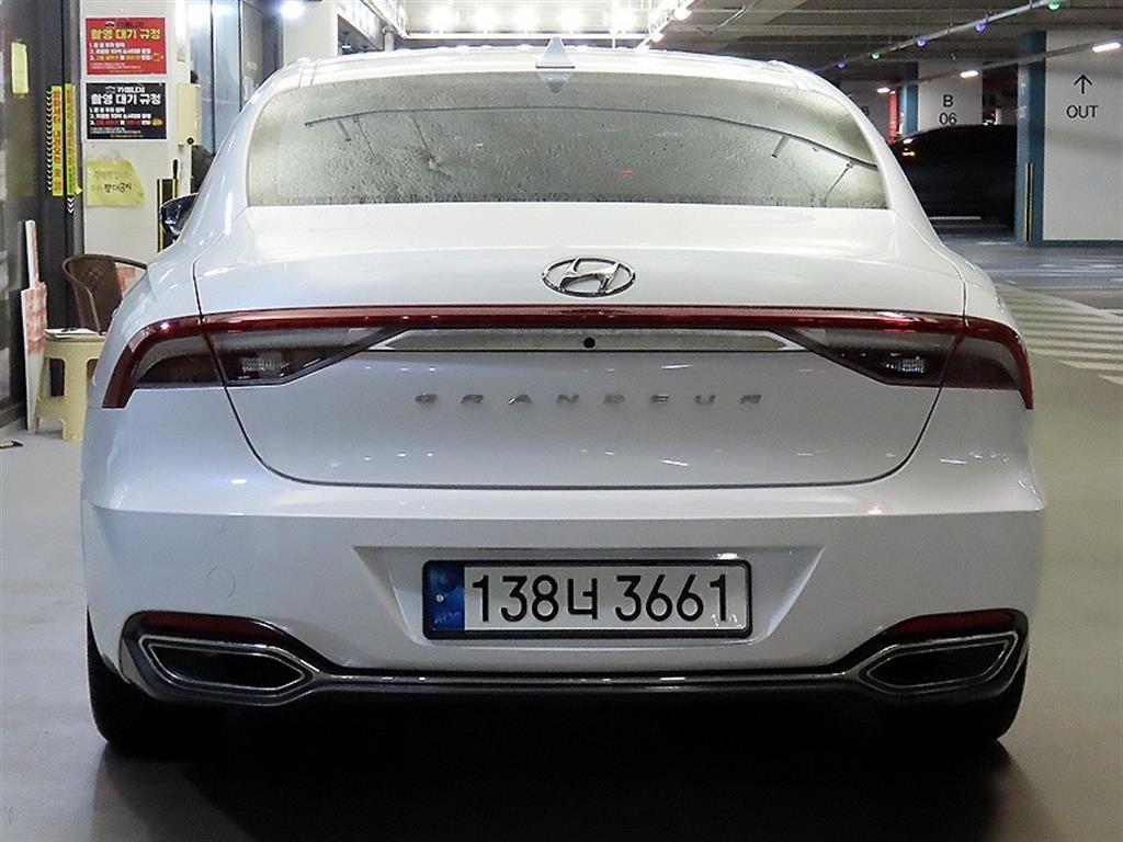 HYUNDAI Grandeur - Vista 5