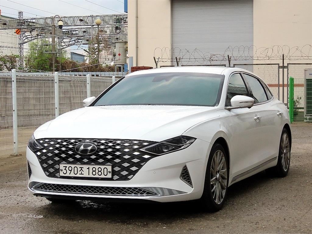 HYUNDAI Grandeur - Vista 2