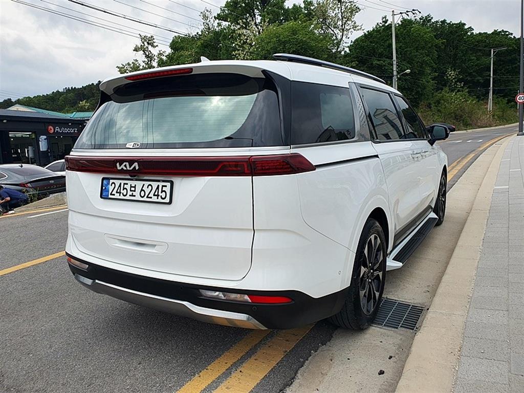 KIA Carnival - Vista 7