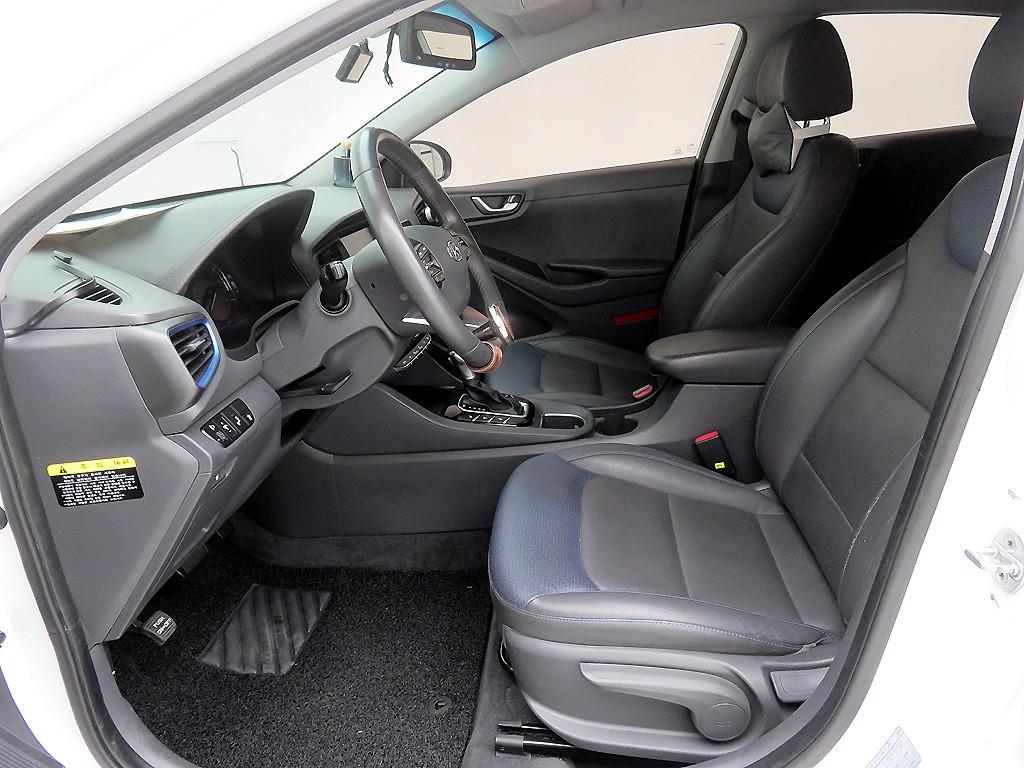 HYUNDAI Ioniq - Vista 7
