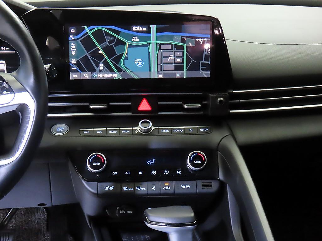HYUNDAI Avante - Vista 11