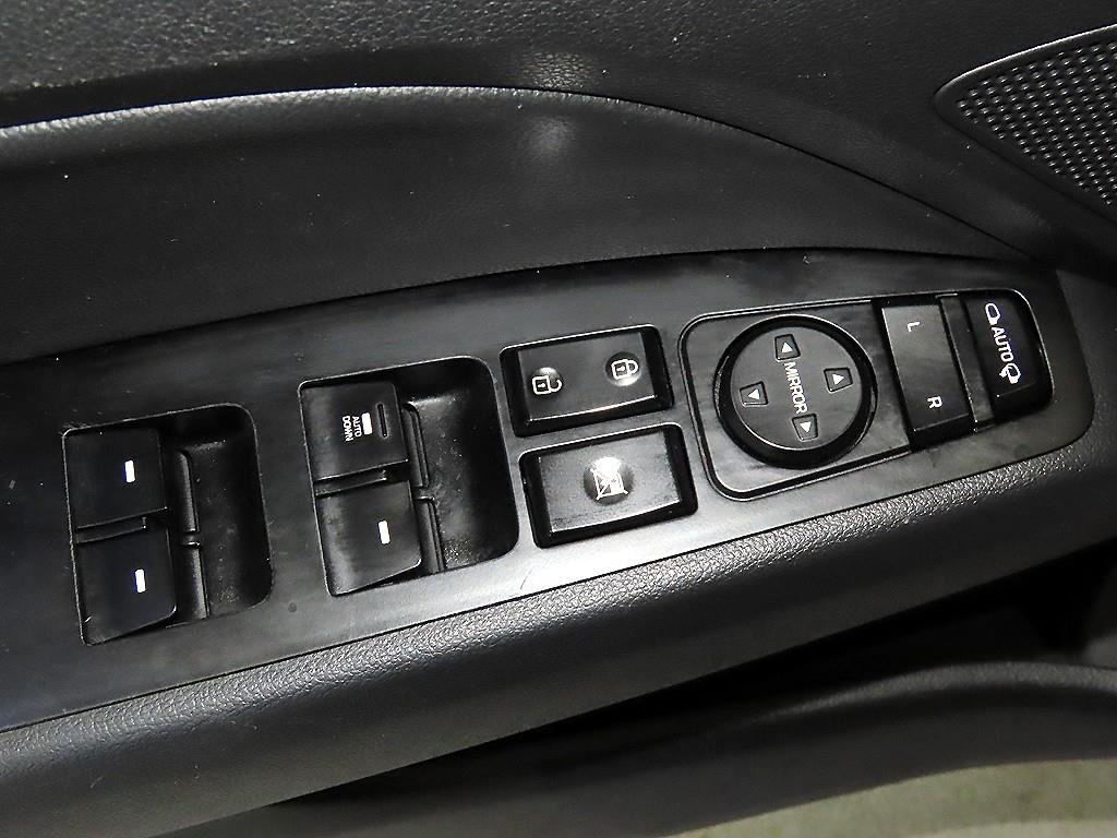 HYUNDAI Avante 2020 Blanco - Importación desde Corea - HF Imports Iquique - Foto 13