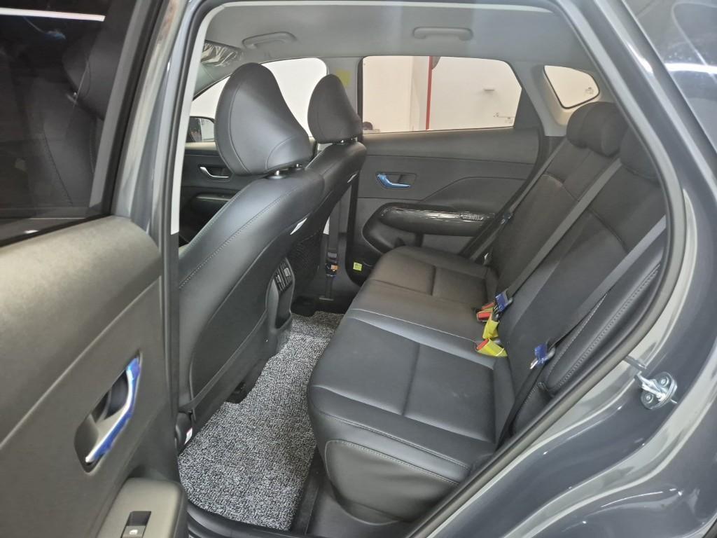 HYUNDAI Kona - Vista 12