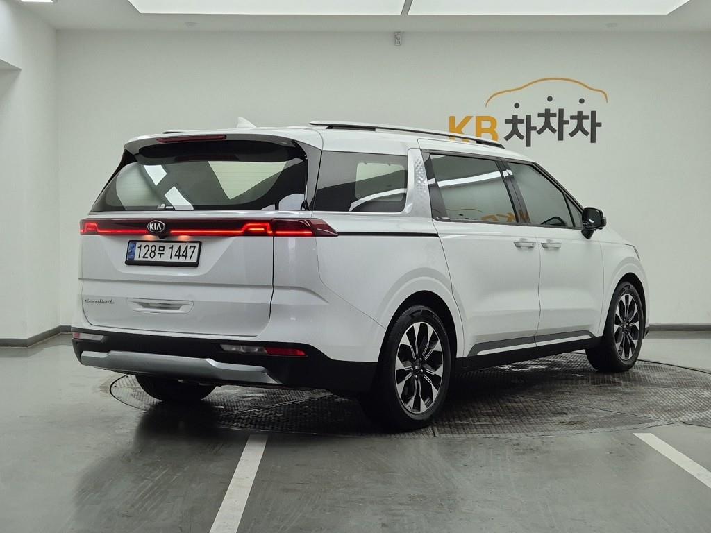 KIA Carnival - Vista 4