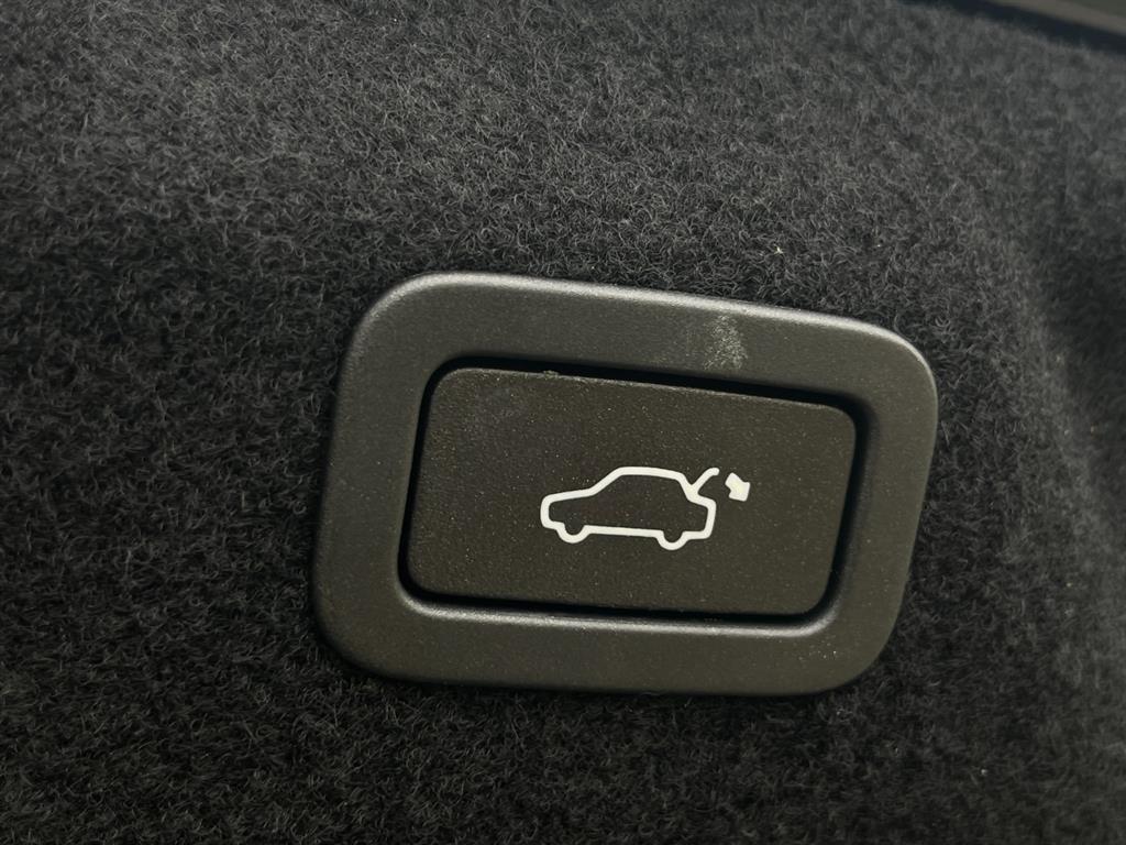 Jaguar XE 2016 Negro - Importación desde Corea - HF Imports Iquique - Foto 17