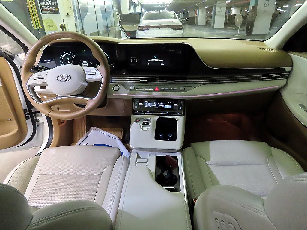 HYUNDAI Grandeur - Vista 10