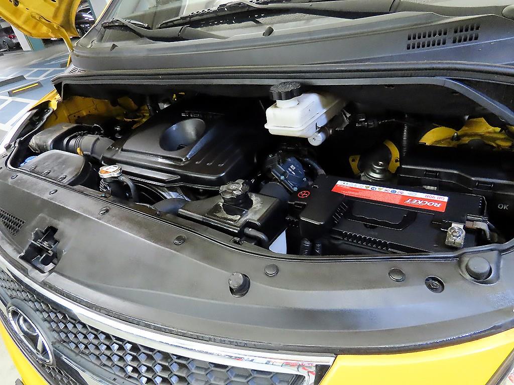 HYUNDAI Starex 2015 Amarillo - Importación desde Corea - HF Imports Iquique - Foto 19