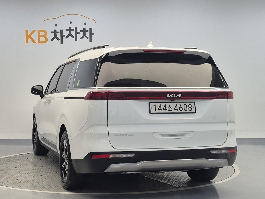 KIA Carnival - Vista 2