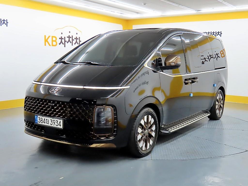 HYUNDAI Staria - Vista 2