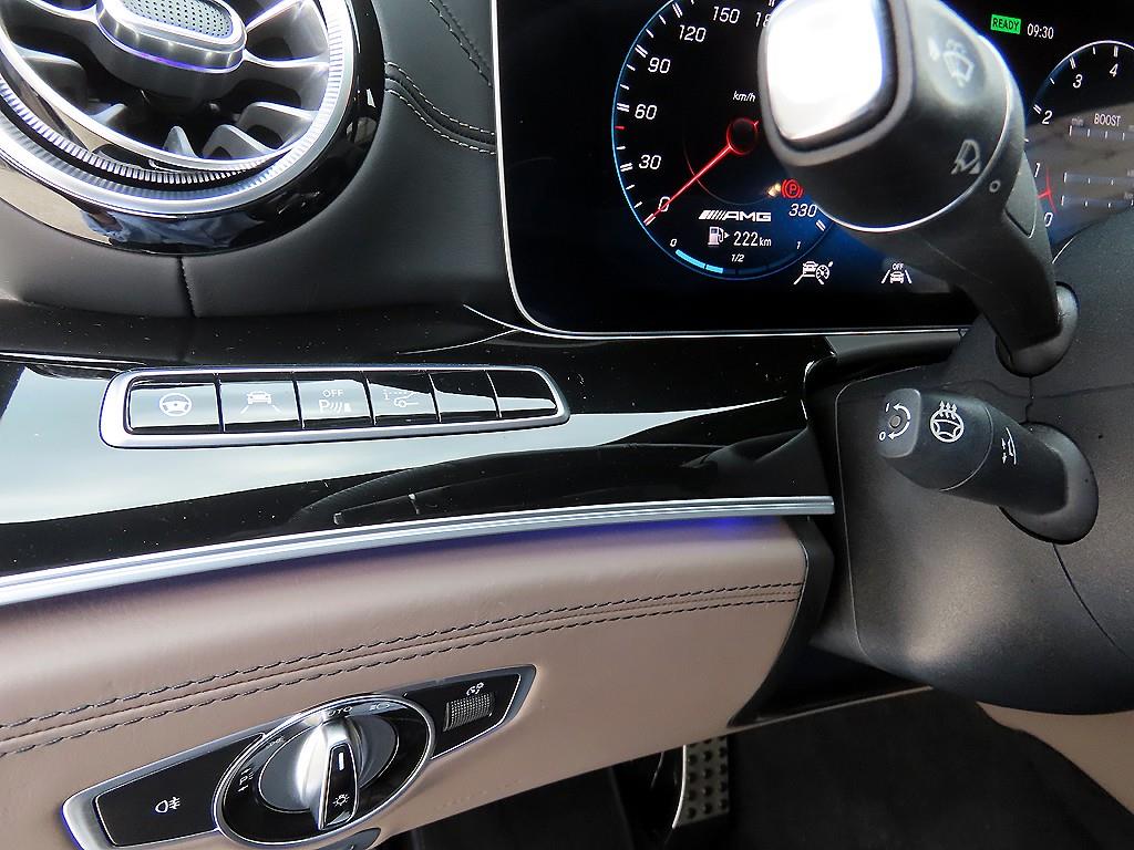 Mercedes Benz AMG GT - Vista 12