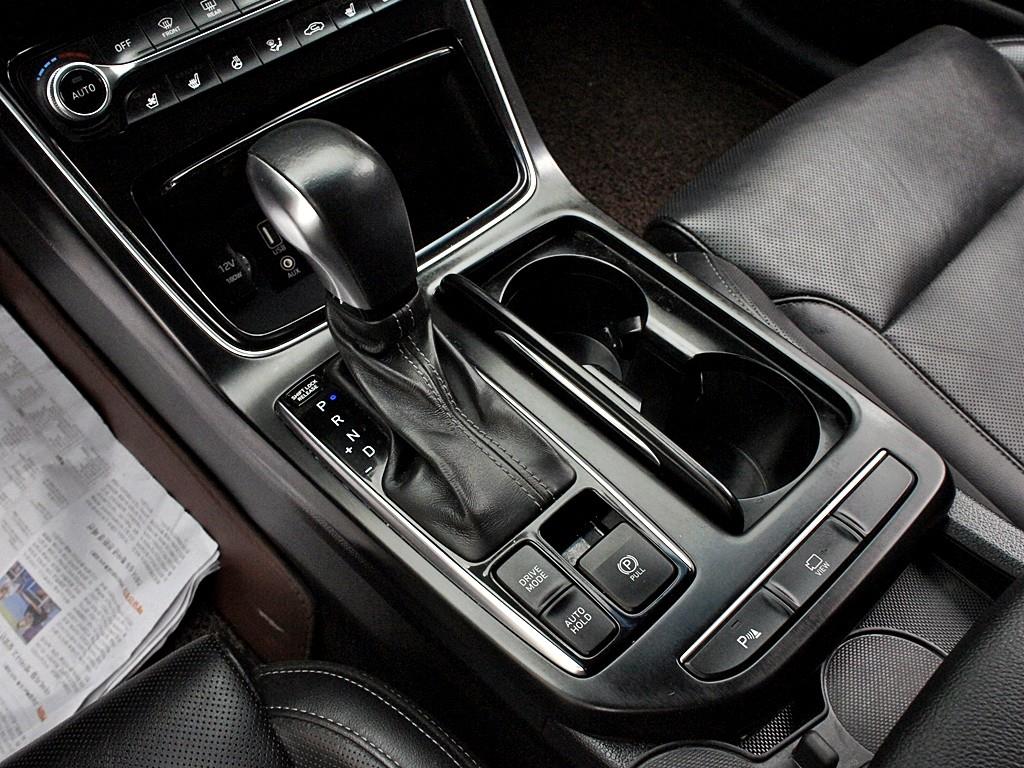 HYUNDAI Grandeur 2019 Negro - Importación desde Corea - HF Imports Iquique - Foto 11