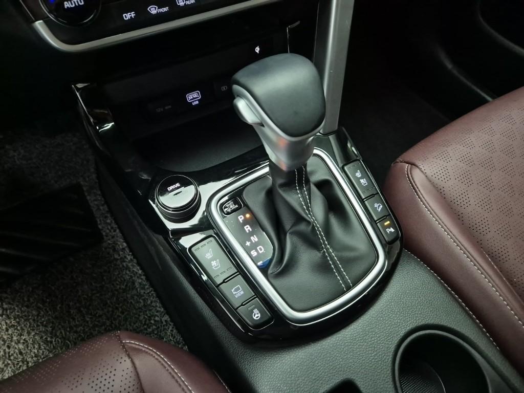 KIA Seltos - Vista 12