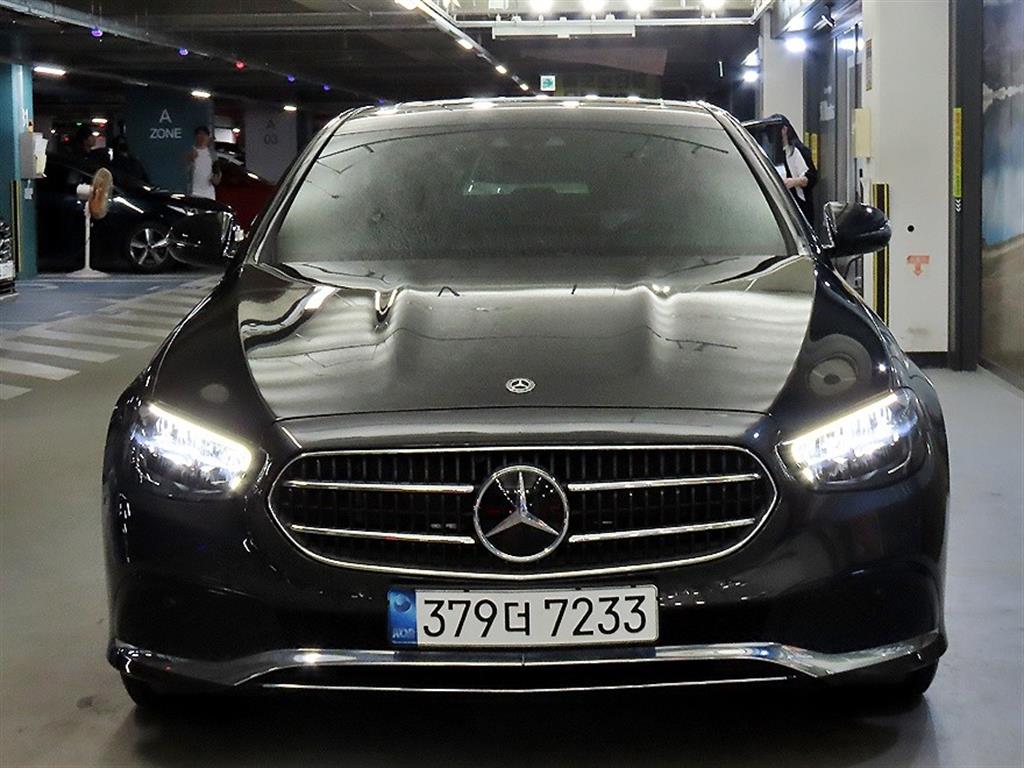 Mercedes Benz E class - Vista 2
