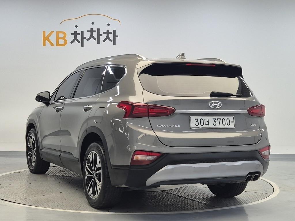 HYUNDAI Santa Fe - Vista 2