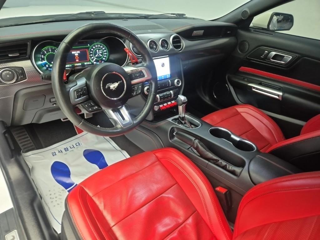 Ford Mustang - Vista 7
