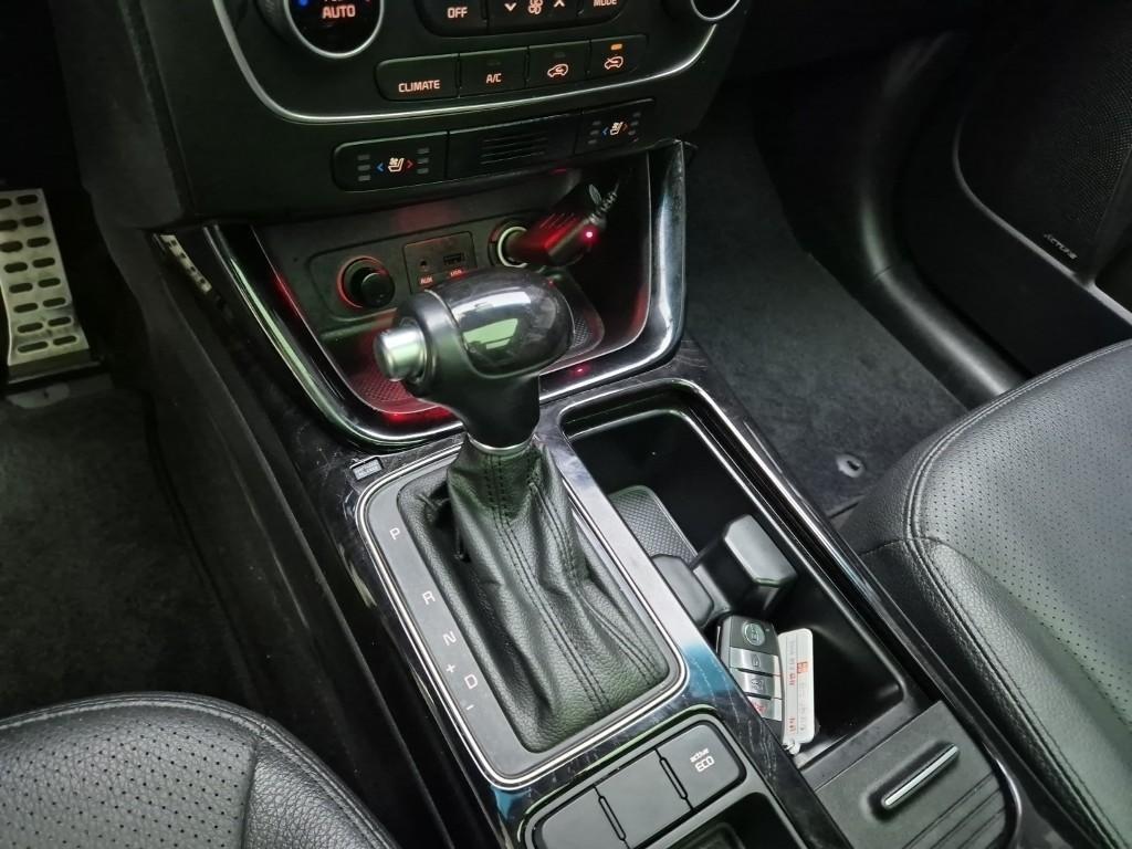 KIA Sorento - Vista 8