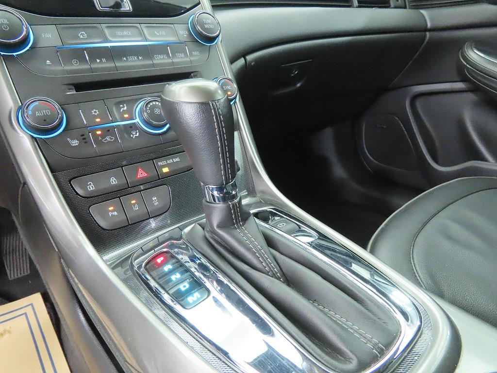 Chevrolet Malibu - Vista 11