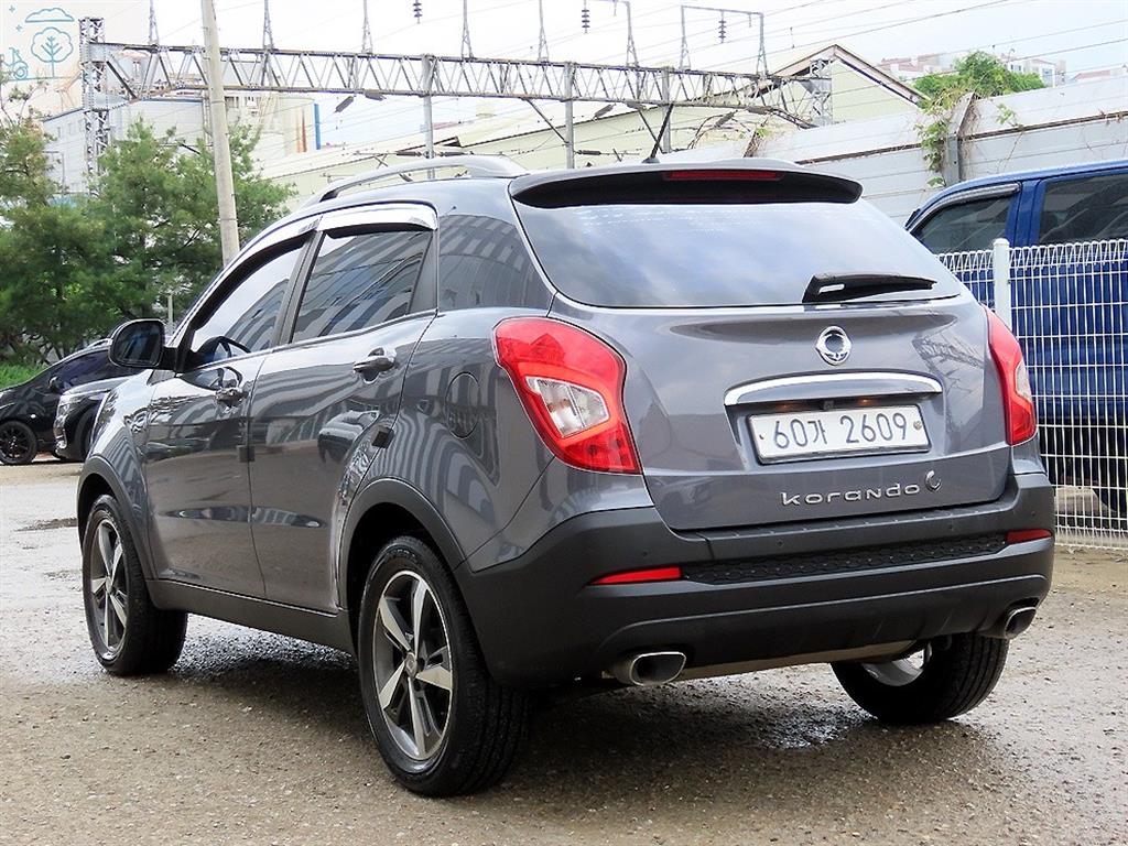 Ssangyong Korando - Vista 3