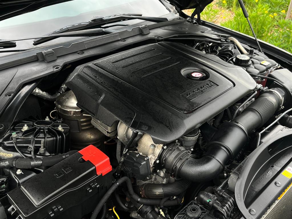Jaguar XE 2016 Negro - Importación desde Corea - HF Imports Iquique - Foto 19