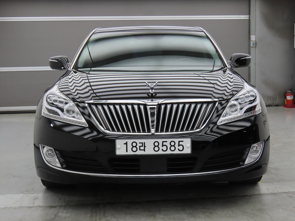 HYUNDAI Equus - Vista 2