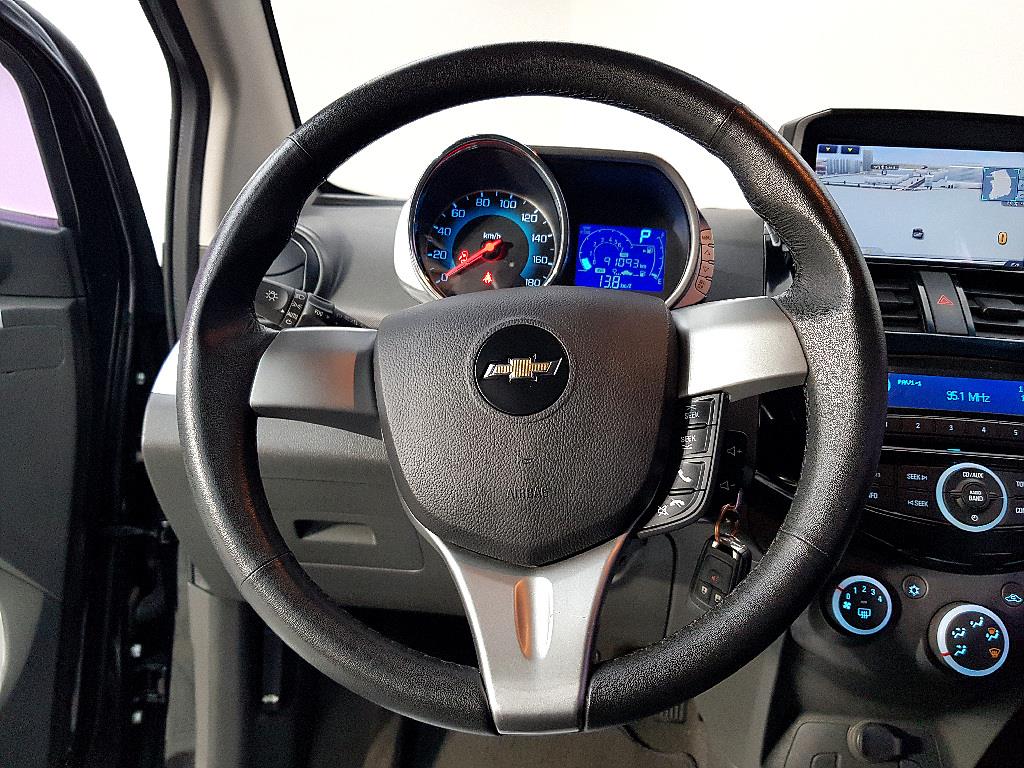 Chevrolet Spark - Vista 11