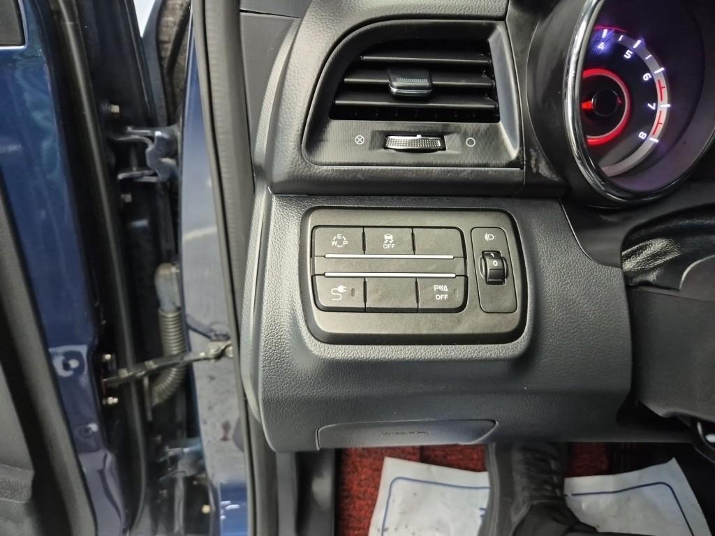 Ssangyong Tivoli 2017 Azul - Importación desde Corea - HF Imports Iquique - Foto 17