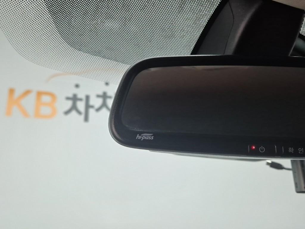 SAMSUNG QM6 - Vista 6